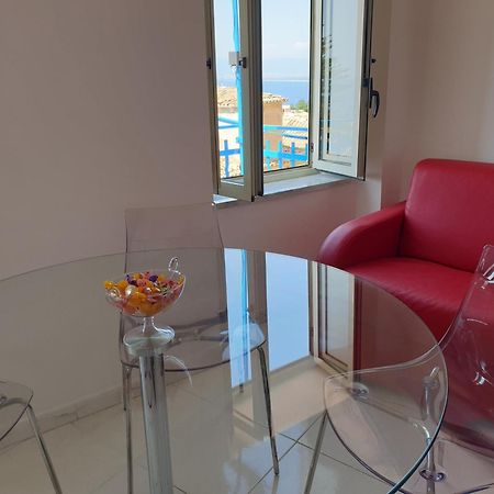 "Lo Studiolo" Apartment ピッツォ エクステリア 写真