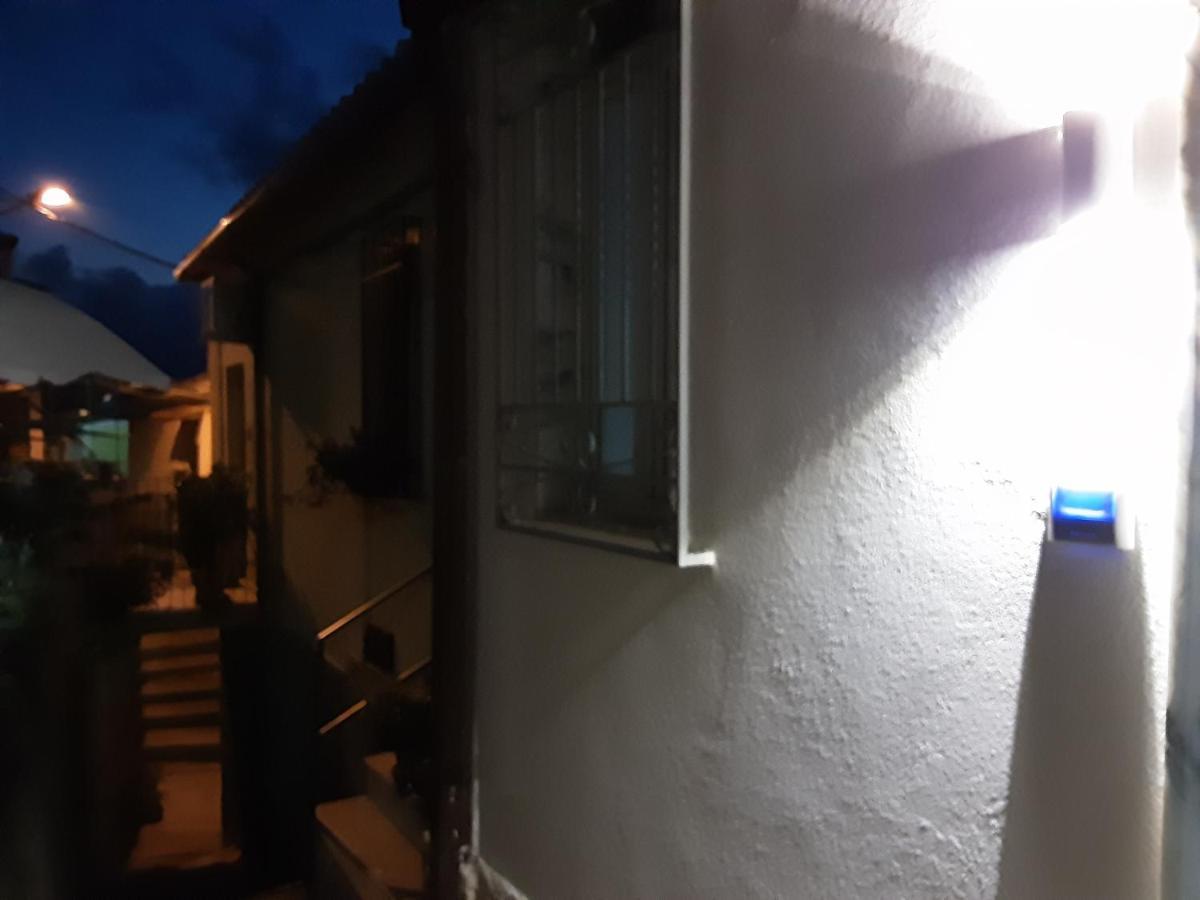 "Lo Studiolo" Apartment ピッツォ エクステリア 写真
