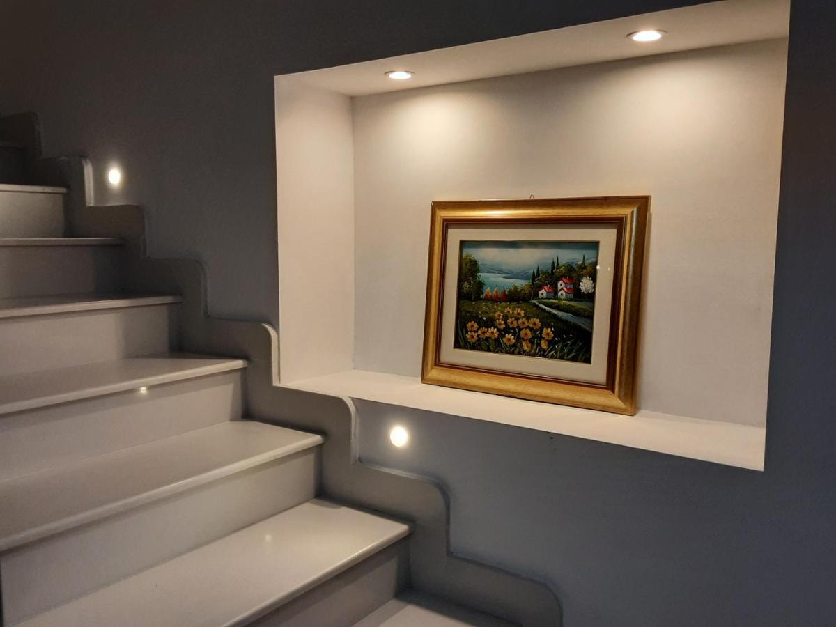 "Lo Studiolo" Apartment ピッツォ エクステリア 写真